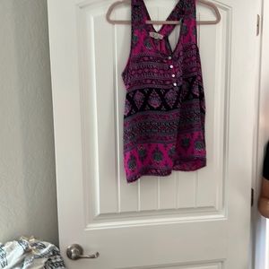 Really nice top lightweight andreally classy   size XL